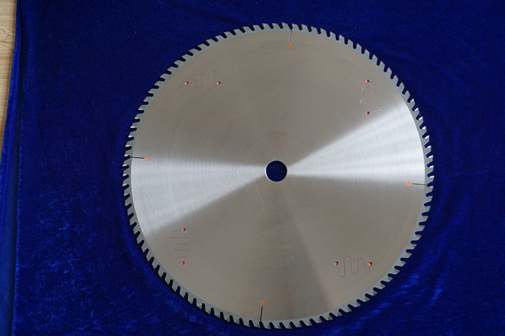 【丹陽】尋遍切鋁鋸片廠家 豐金銳刀具值得信賴