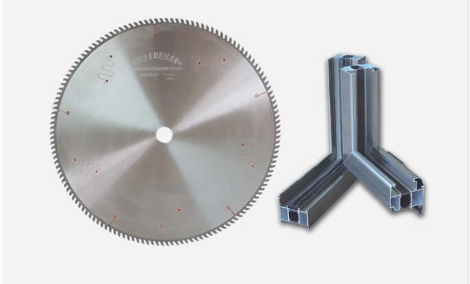 門窗鋁合金專用合金鋸片使用過(guò)程中粘鋁要怎樣解決？
