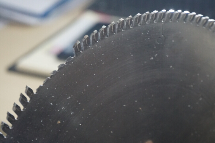 合金鋸片老是掉頭的原因，這2個是關鍵！