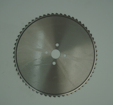 用120齒的合金鋸片切割25mm厚的鋁板會怎樣？