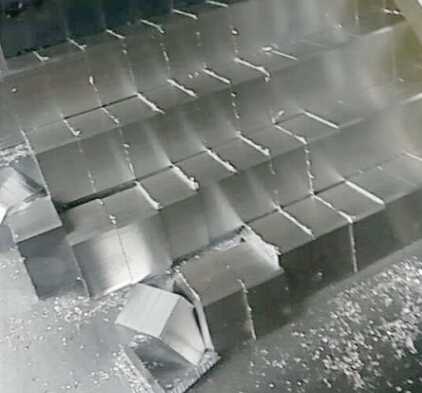 合金鋸片鋸切毛刺